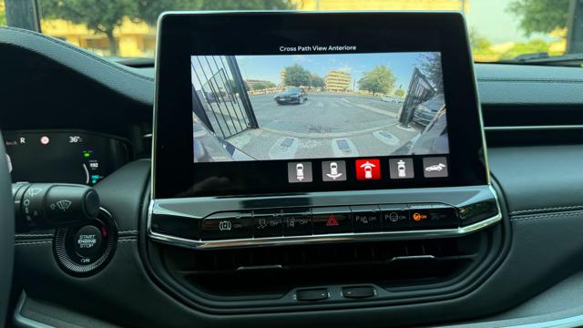 JEEP Compass usata, con Sedile posteriore sdoppiato