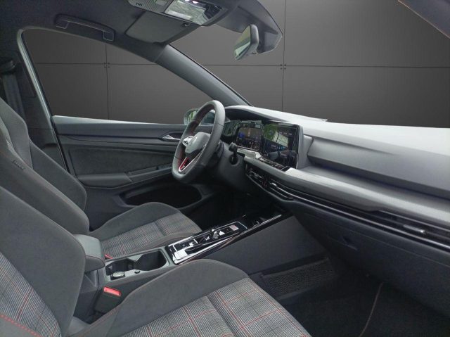 VOLKSWAGEN Golf usata, con Controllo automatico clima