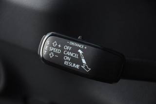SKODA Karoq usata, con Sedile posteriore sdoppiato