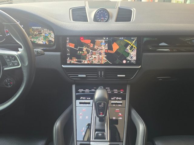 PORSCHE Cayenne usata, con Sistema di navigazione