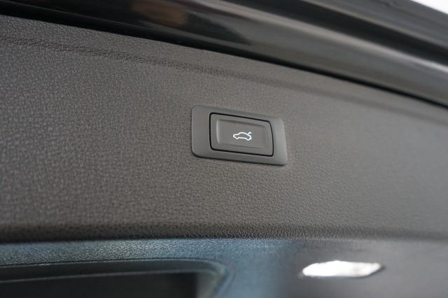AUDI Q5 usata, con Autoradio digitale