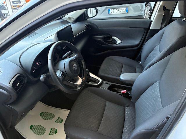 TOYOTA Yaris Cross usata, con Autoradio