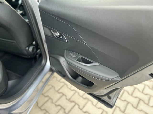 PEUGEOT 2008 usata, con Fendinebbia