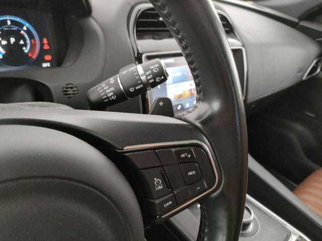 JAGUAR F-Pace usata, con Park Distance Control