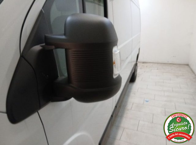 PEUGEOT Boxer usata, con Servosterzo