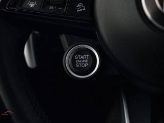 ALFA ROMEO Stelvio usata, con Bluetooth