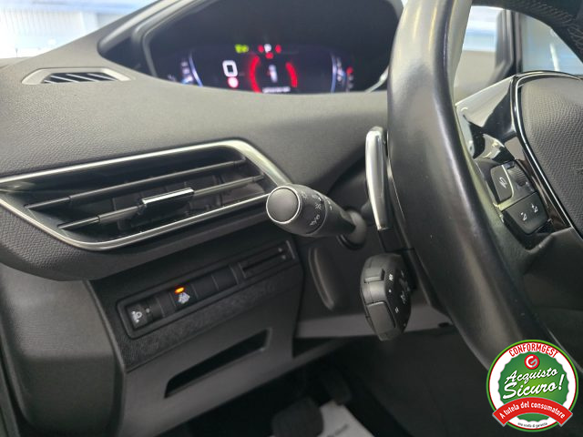 PEUGEOT 3008 usata, con Touch screen