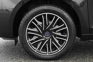 LANCIA Ypsilon usata, con ESP