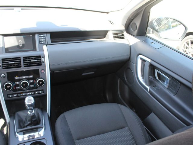 LAND ROVER Discovery Sport usata, con USB