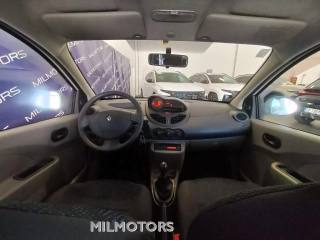 RENAULT Twingo usata 12