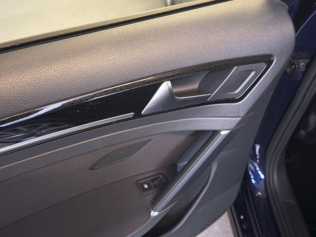 VOLKSWAGEN Golf usata, con ESP