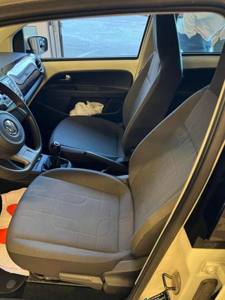 VOLKSWAGEN up! usata, con Climatizzatore