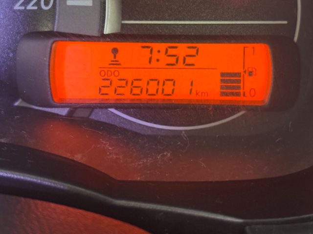 NISSAN Micra usata 10