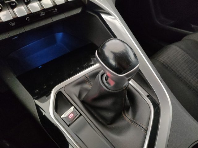 PEUGEOT 3008 usata, con Controllo elettronico della corsia