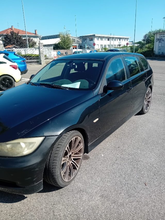 BMW 320 usata, con Cerchi in lega