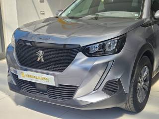 PEUGEOT 2008 usata, con Airbag