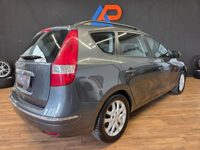 HYUNDAI i30 usata, con Autoradio