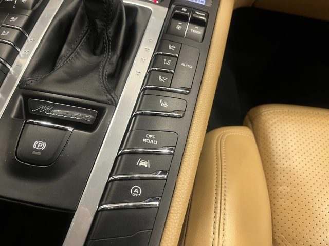 PORSCHE Macan usata, con Sensore di pioggia