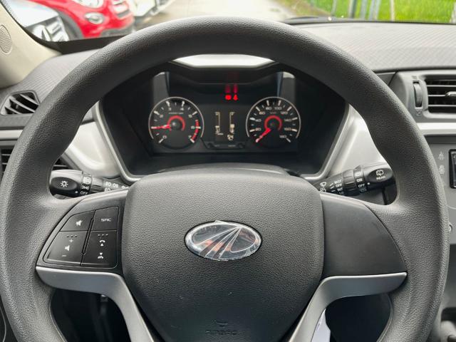 MAHINDRA KUV100 usata, con Boardcomputer
