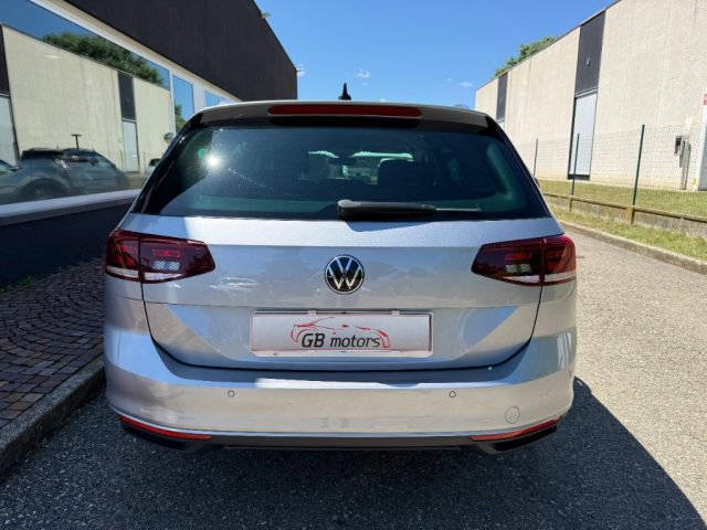 VOLKSWAGEN Passat Variant usata, con Autoradio