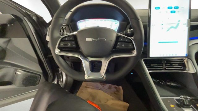 BYD Seal usata, con Autoradio