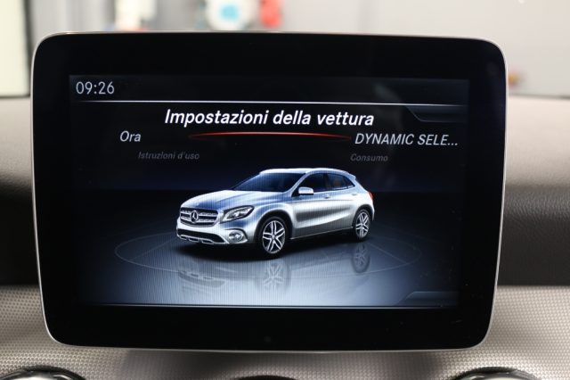 MERCEDES-BENZ GLA 200 usata 29