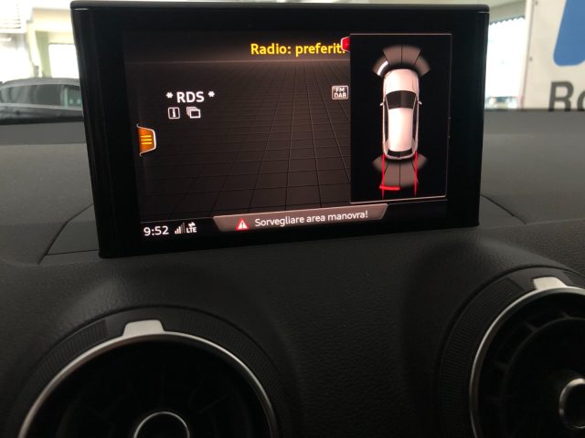 AUDI Q2 usata, con Park Distance Control