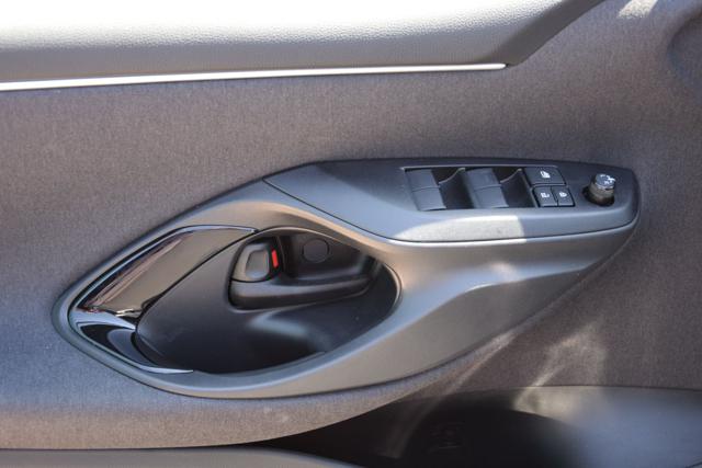 TOYOTA Yaris usata, con Controllo automatico clima