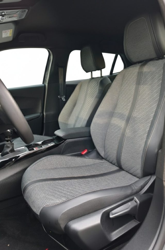 PEUGEOT 2008 usata, con Climatizzatore