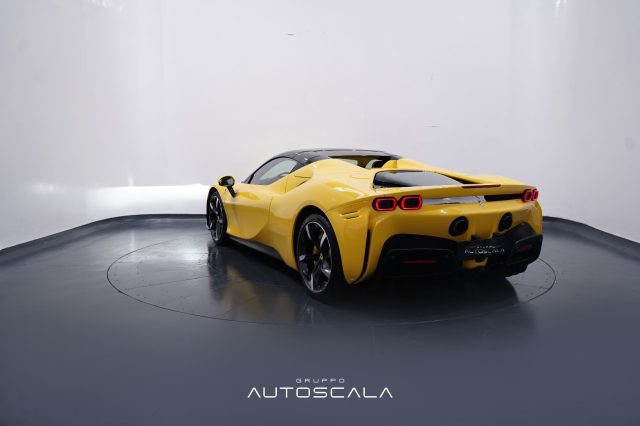 FERRARI SF90 usata, con Cerchi in lega
