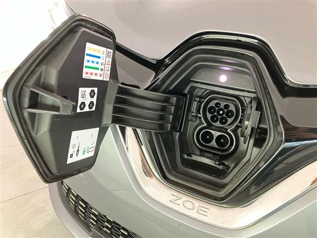 RENAULT ZOE usata 22