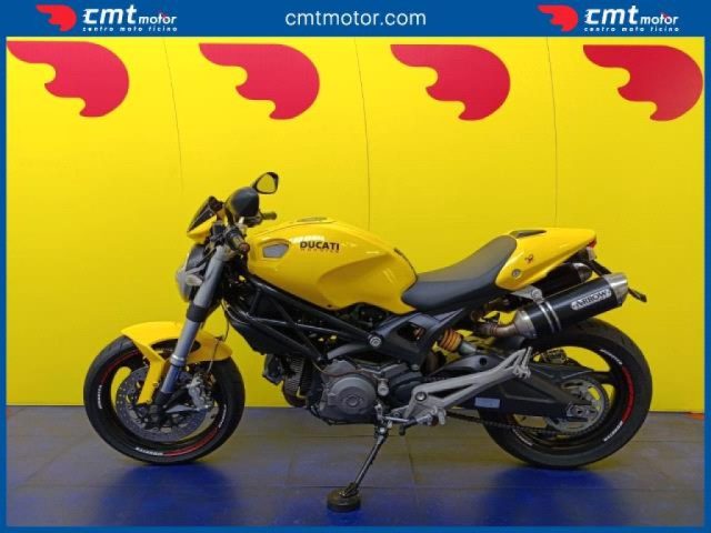 DUCATI Monster 696 usata 2