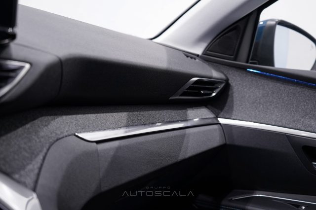 PEUGEOT 3008 usata, con Bracciolo