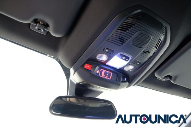 PEUGEOT 3008 usata, con Sensori di parcheggio posteriori