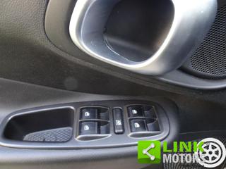 FIAT 500L usata, con Touch screen
