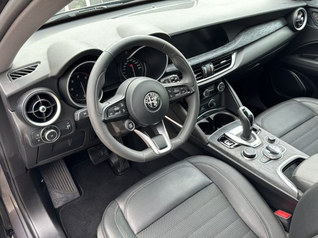 ALFA ROMEO Stelvio usata, con Controllo automatico clima