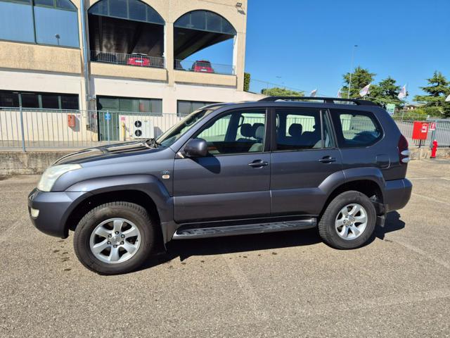 TOYOTA Land Cruiser usata, con Airbag laterali