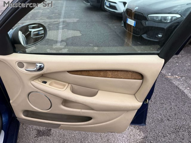 JAGUAR X-Type usata 14