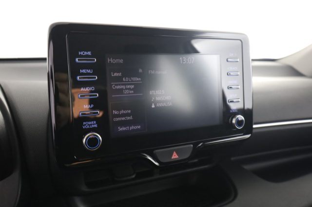 TOYOTA Yaris usata 13