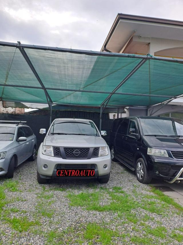 NISSAN Navara usata, con Alzacristalli elettrici