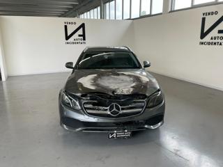 MERCEDES-BENZ E 220 usata, con Airbag