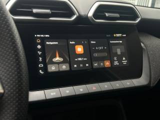 MG ZS usata, con USB