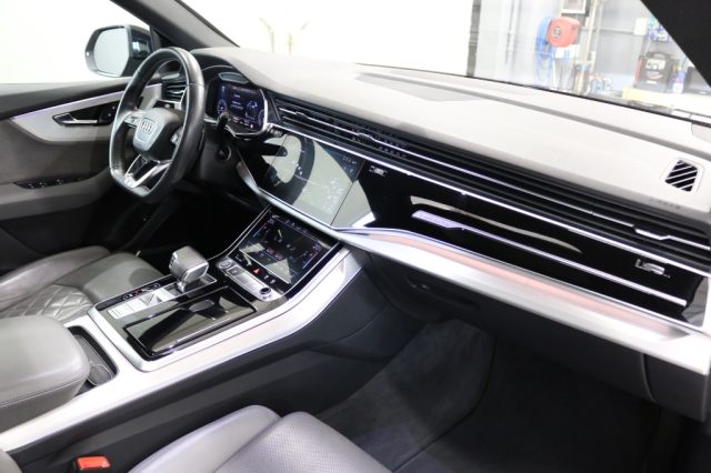 AUDI Q8 usata, con Fari LED
