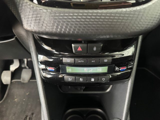 PEUGEOT 208 usata, con ESP