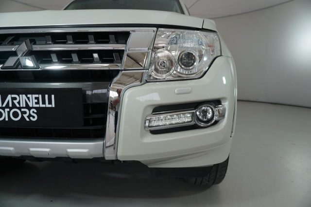 MITSUBISHI Pajero usata, con Gancio traino