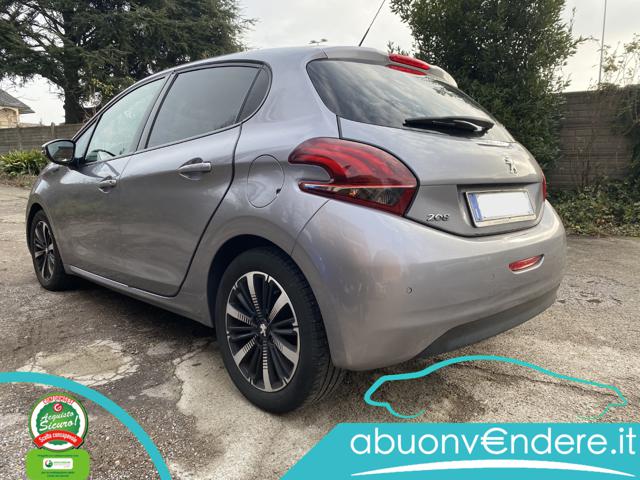 PEUGEOT 208 usata, con Airbag Passeggero