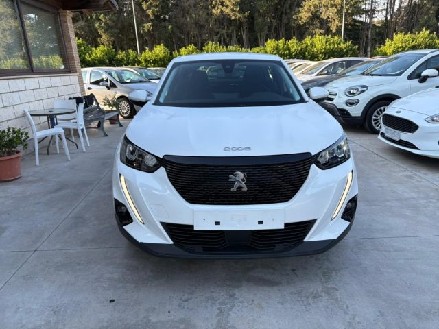 PEUGEOT 2008 usata, con Airbag