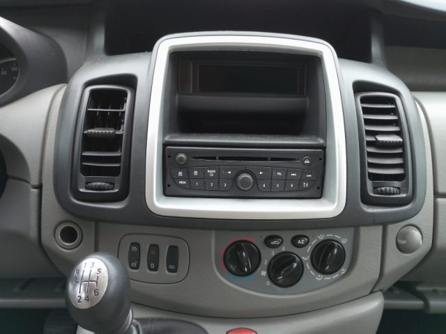 OPEL Vivaro usata 14