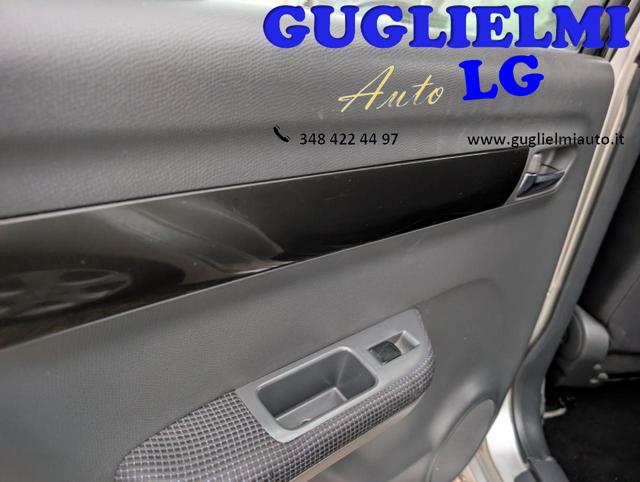 SUZUKI Swift usata, con Autoradio digitale