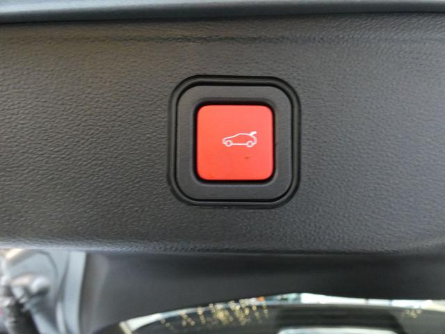 JEEP Avenger usata, con Touch screen